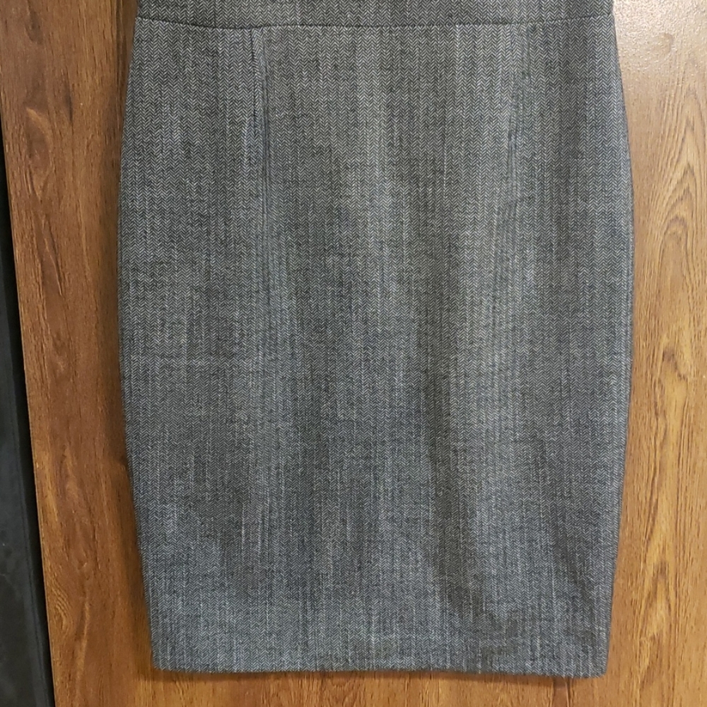 H&M Cap-Sleeved Dress - Picture 4 of 9